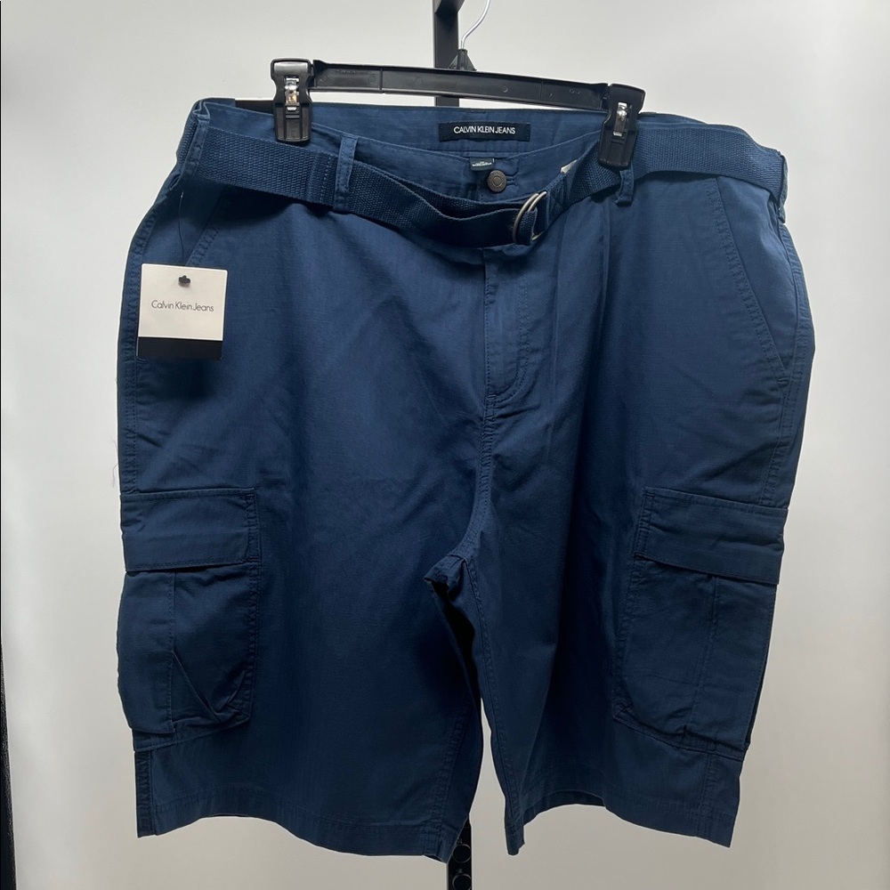 Calvin Klein Jeans Men's Deep Navy Cargo Shorts with Web Belt